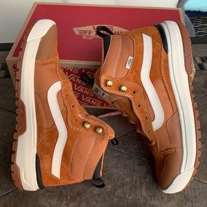 VANS ULTRARANGE EXO HI PUMPKIN SPICE MENS